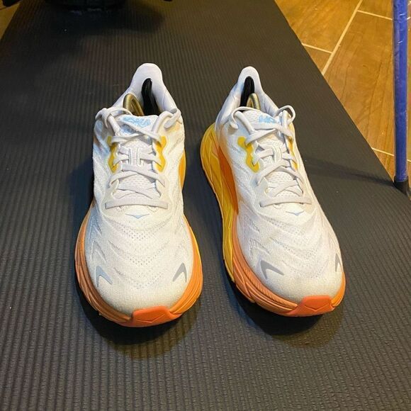 HOKA ONE ONE ARAHI 6 - Women’s Running Shoes - SIZE 10.5B - Picture 6 of 11